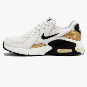 Women’s Nike Air Max 6.5.
